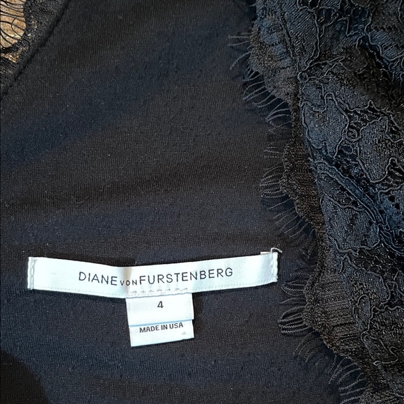 Diane Von Furstenberg Lace Dress (Size: 4) - Picture 9 of 15